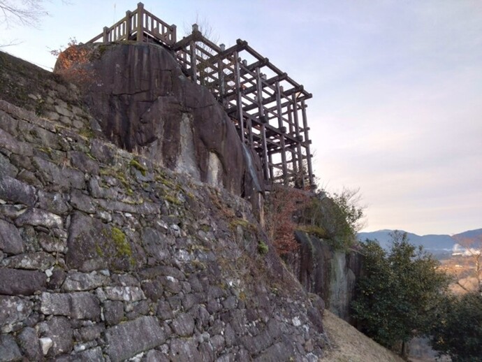 天然の岩山